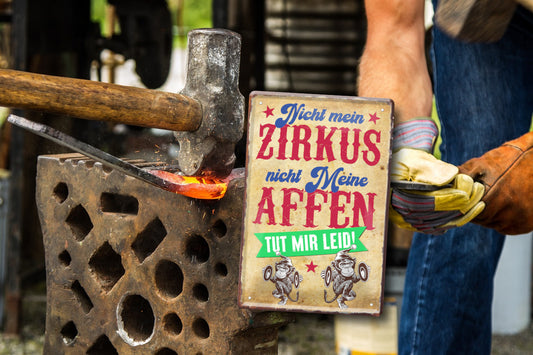 Blechschild ''Nicht mein Zirkus nicht meine Affen (mit affen)'' 20x30cm