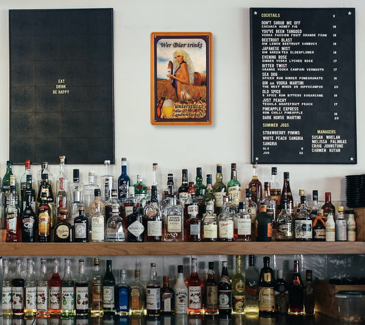 Blechschild ''Wer Bier trinkt (Bier in der Hand)'' 20x30cm