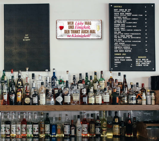 Blechschild''Wer Liebe mag & Einigkeit, der trinkt auch ne Kleinigkeit'' 28x12cm