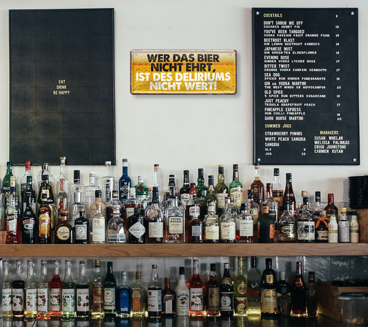 Blechschild ''Wer das Bier nicht ehrt, Delirium nicht wert'' 28x12cm