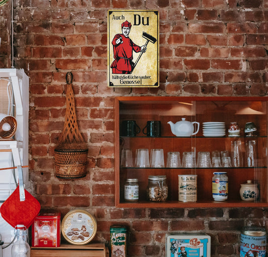 Blechschild ''Auch Du hälst die Küche sauber, Genosse'' 20x30cm