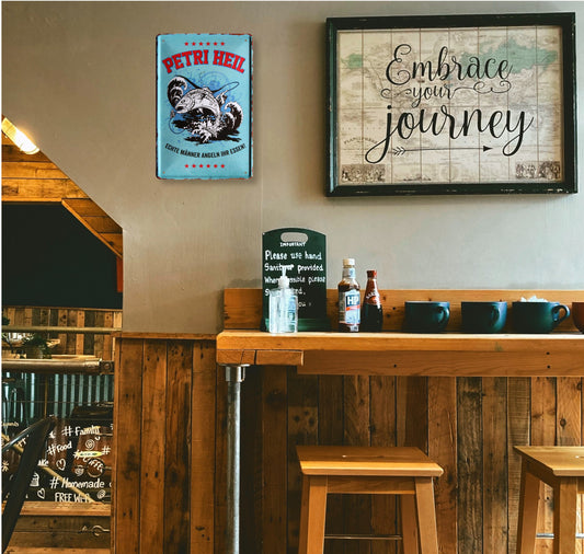 Blechschild ''Petri Heil. Echte Männer angeln ihr essen'' 20x30cm