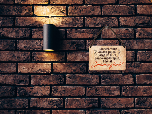 Blechschild ''Wanderschuhe an den Füßen, Berge im Blick.. Sommerglück'' 18x12cm