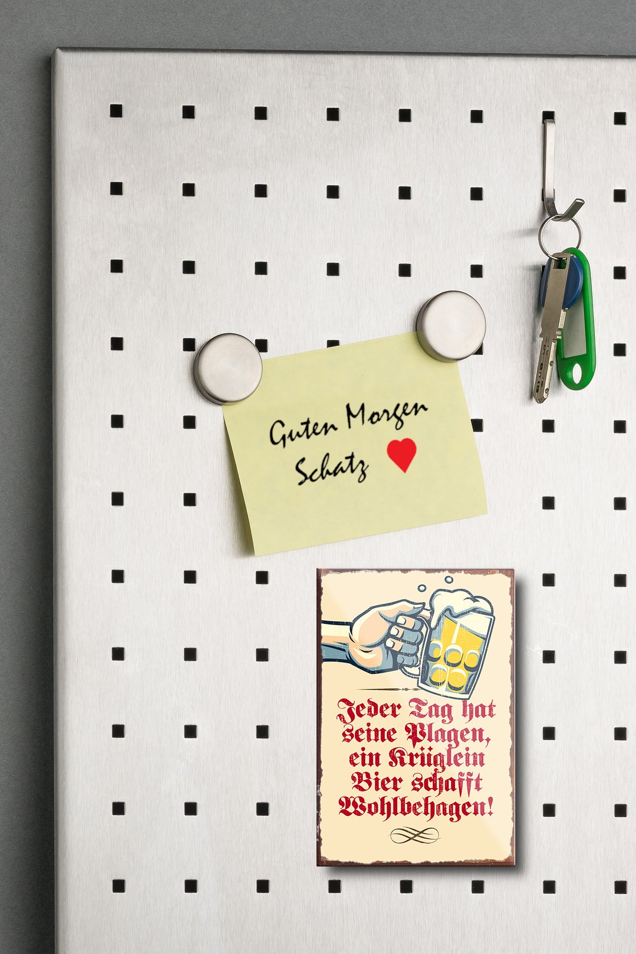 Magnet ''Jeder Tag hat Plagen Bier schafft Wohlbehagen'' 9x6x0,3cm