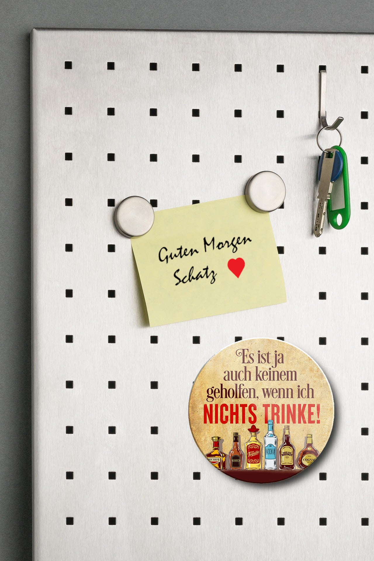 Magnet ''Es ist ja auch keinem geholfen nicht trinke'' 8x8x0,3cm