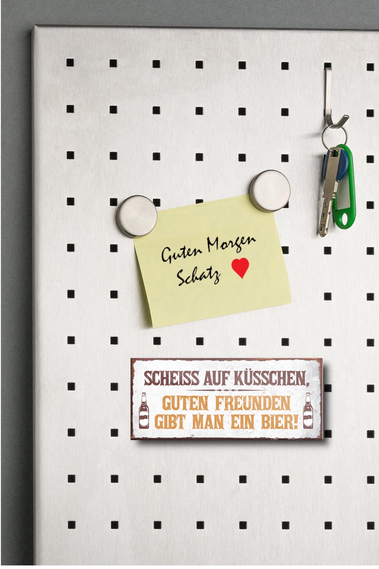 Magnet ''Scheiss auf Küsschen Bier'' 9,3x4cm