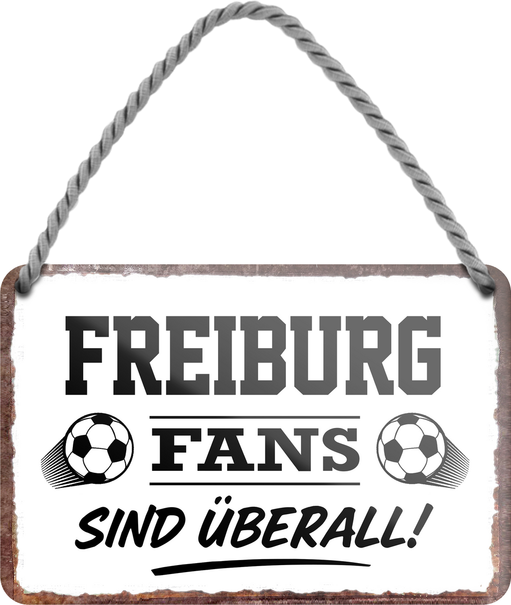 4252024255492		 ''Freiburg Fans sind überall!''
Schilderstore24 Blechschilder sind perfekt als Geschenk zu Weihnachten, Geburtstage, Feiern, Partys, Grillabende, Namenstag, Feiertag, Mädelsabend, Hochzeit. Jederzeit stilvoll im Wohnzimmer, Partykeller, Garage, Praxis, Büro, Café, Hauseingang Fußball Mannschaft Verein Bolzen Ball sport liga kicken stadion freizeit