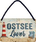 4252024259209		 ''Ostsee Lover (strandkorb)''
Schilderstore24 Blechschilder sind perfekt als Geschenk zu Weihnachten, Geburtstage, Feiern, Partys, Grillabende, Namenstag, Feiertag, Hochzeit. Jederzeit stilvoll im Wohnzimmer, Partykeller, Garage, Praxis, Büro, nordsee, ostsee Meer Urlaub Sommer Sandstrand see wasser strand sand salzwasser ferien