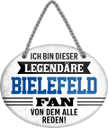 4252024249019		  ''Ich bin dieser legendäre Bielefeld Fan'' Schilderstore24 Blechschilder sind perfekt als Geschenk zu Weihnachten, Geburtstage, Feiern, Partys, Grillabende, Namenstag, Feiertag, Mädelsabend, Hochzeit. Jederzeit stilvoll im Wohnzimmer, Partykeller, Garage, Praxis, Büro, Café, Hauseingang Fußball Mannschaft Verein Bolzen Ball sport liga kicken stadion freizeit