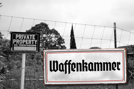 Blechschild ''Waffenkammer'' 28x12cm