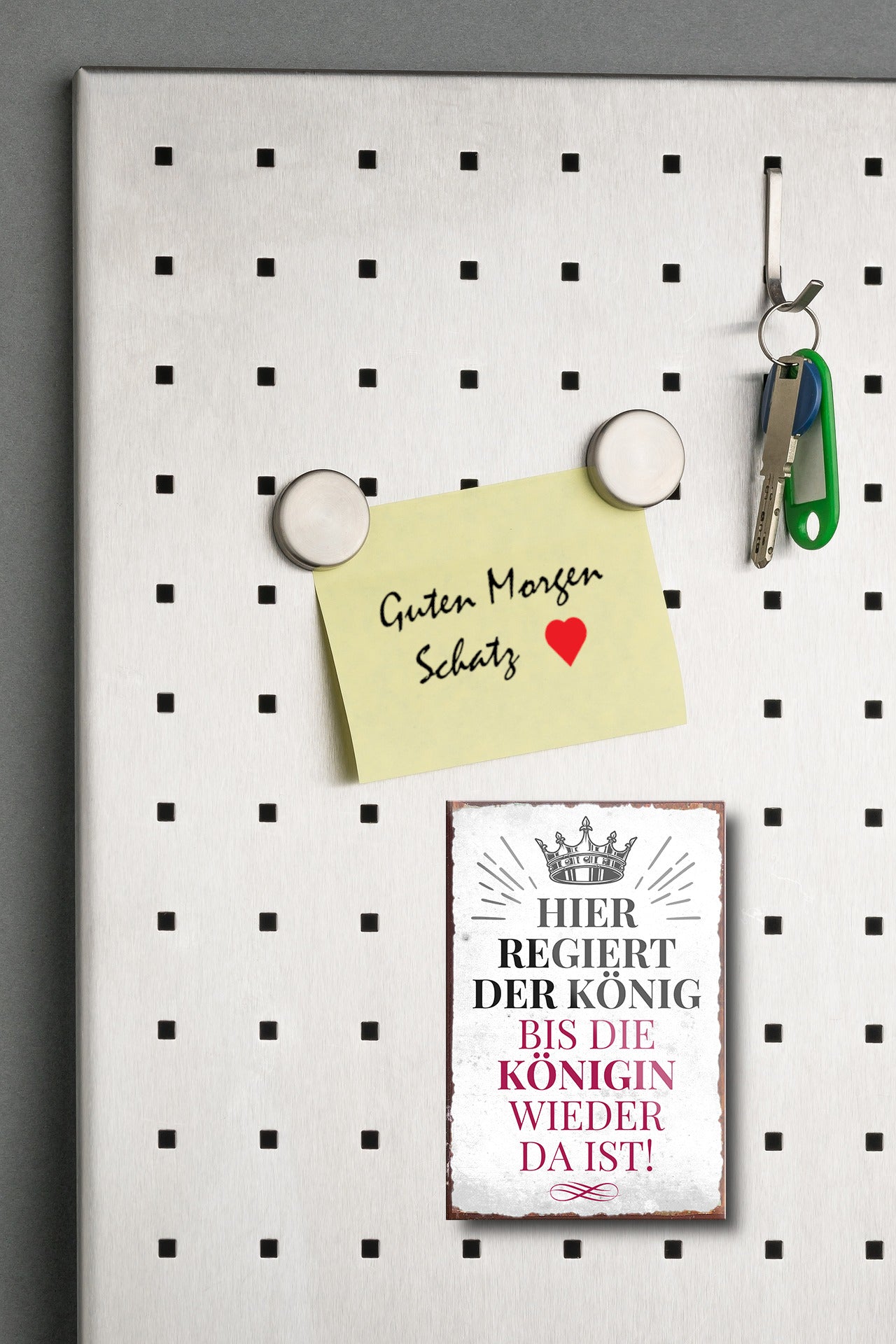 Magnet ''Hier regiert der König bis die Königin da ist'' 9x6x0,3cm