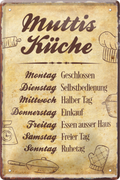 4252024236361		 ''Muttis Küche'' Schilderstore24 Blechschilder sind perfekt als Geschenk zu Weihnachten, Geburtstage, Feiern, Partys, Grillabende, Namenstag, Feiertag, Mädelsabend, Hochzeit. Jederzeit stilvoll im Wohnzimmer, Partykeller, Garage, Praxis, Büro, Café, Hauseingang Küche Haushalt Willkommen Eigenheim heim essen haus kochen herzlich Zuhause putzen