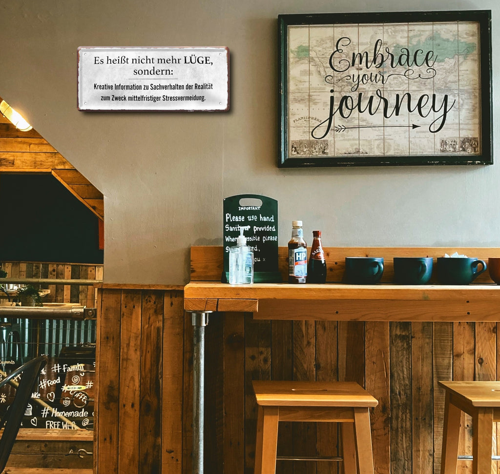 Blechschild ''Es heißt nicht mehr Lüge, sondern Kreative Information'' 28x12cm