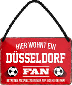 4252024203318 Schilderstore24 	Schilderstore24 Blechschilder sind perfekt als Geschenk zu Weihnachten, Geburtstage, Feiern, Partys, Grillabende, Namenstag, Feiertag, Mädelsabend, Hochzeit. Jederzeit stilvoll im Wohnzimmer, Partykeller, Garage, Praxis, Büro, Café, Hauseingang Fußball Mannschaft Verein Bolzen Ball sport liga kicken stadion freizeit ''Düsseldorf Fan''		18x12cm