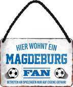 4252024203516 Schilderstore24 Schilderstore24 Blechschilder sind perfekt als Geschenk zu Weihnachten, Geburtstage, Feiern, Partys, Grillabende, Namenstag, Feiertag, Mädelsabend, Hochzeit. Jederzeit stilvoll im Wohnzimmer, Partykeller, Garage, Praxis, Büro, Café, Hauseingang Fußball Mannschaft Verein Bolzen Ball sport liga kicken stadion freizeit	 ''Magdeburg Fan''		18x12cm