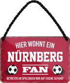 4252024203554 Schilderstore24 Schilderstore24 Blechschilder sind perfekt als Geschenk zu Weihnachten, Geburtstage, Feiern, Partys, Grillabende, Namenstag, Feiertag, Mädelsabend, Hochzeit. Jederzeit stilvoll im Wohnzimmer, Partykeller, Garage, Praxis, Büro, Café, Hauseingang Fußball Mannschaft Verein Bolzen Ball sport liga kicken stadion freizeit	 ''Nürnburg Fan''		18x12cm