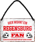 4252024203585 Schilderstore24 	Schilderstore24 Blechschilder sind perfekt als Geschenk zu Weihnachten, Geburtstage, Feiern, Partys, Grillabende, Namenstag, Feiertag, Mädelsabend, Hochzeit. Jederzeit stilvoll im Wohnzimmer, Partykeller, Garage, Praxis, Büro, Café, Hauseingang Fußball Mannschaft Verein Bolzen Ball sport liga kicken stadion freizeit ''Regensburg Fan''		18x12cm