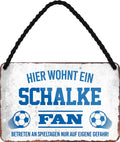 4252024203608 Schilderstore24 	Schilderstore24 Blechschilder sind perfekt als Geschenk zu Weihnachten, Geburtstage, Feiern, Partys, Grillabende, Namenstag, Feiertag, Mädelsabend, Hochzeit. Jederzeit stilvoll im Wohnzimmer, Partykeller, Garage, Praxis, Büro, Café, Hauseingang Fußball Mannschaft Verein Bolzen Ball sport liga kicken stadion freizeit ''Schalke Fan''		18x12cm