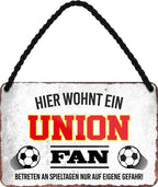 4252024203646 Schilderstore24 	Schilderstore24 Blechschilder sind perfekt als Geschenk zu Weihnachten, Geburtstage, Feiern, Partys, Grillabende, Namenstag, Feiertag, Mädelsabend, Hochzeit. Jederzeit stilvoll im Wohnzimmer, Partykeller, Garage, Praxis, Büro, Café, Hauseingang Fußball Mannschaft Verein Bolzen Ball sport liga kicken stadion freizeit ''Union Fan''		18x12cm
