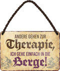 4252024202021 Schilderstore24 	Schilderstore24 Blechschilder sind perfekt als Geschenk zu Weihnachten, Geburtstage, Feiern, Partys, Grillabende, Namenstag, Feiertag, Mädelsabend, Hochzeit. Jederzeit stilvoll im Wohnzimmer, Partykeller, Garage, Praxis, Büro, Café, Hauseingang Berge Reisen Wandern Outdoor Natur Urlaub sehenswürdigkeiten tal freizeit sport ''andere gehen zur Therapie.. Berge''		18x12cm