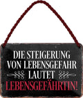 4252024209495 Schilderstore24 	Schilderstore24 Blechschilder sind perfekt als Geschenk zu Weihnachten, Geburtstage, Feiern, Partys, Grillabende, Namenstag, Feiertag, Mädelsabend, Hochzeit. Jederzeit stilvoll im Wohnzimmer, Partykeller, Garage, Praxis, Büro, Café, Hauseingang Sarkasmus Ironie Funny Schwarzer Humor faul dumm fun rente lästern teufel ''Die Steigerung von Lebensgefahr lautet Lebensgefährtin''		18x12cm