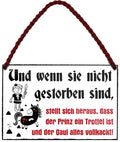 4252024210521 Schilderstore24 	Schilderstore24 Blechschilder sind perfekt als Geschenk zu Weihnachten, Geburtstage, Feiern, Partys, Grillabende, Namenstag, Feiertag, Mädelsabend, Hochzeit. Jederzeit stilvoll im Wohnzimmer, Partykeller, Garage, Praxis, Büro, Café, Hauseingang Sarkasmus Ironie Funny Schwarzer Humor faul dumm fun rente lästern teufel ''Und wenn sie nicht gestorben sind,... der Gaul alles vollkackt''		18x12cm