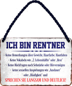 4252024211122 Schilderstore24 	Schilderstore24 Blechschilder sind perfekt als Geschenk zu Weihnachten, Geburtstage, Feiern, Partys, Grillabende, Namenstag, Feiertag, Mädelsabend, Hochzeit. Jederzeit stilvoll im Wohnzimmer, Partykeller, Garage, Praxis, Büro, Café, Hauseingang Sarkasmus Ironie Funny Schwarzer Humor faul dumm fun rente lästern teufel ''Ich bin Rentner. Keine Bemerkung über Gewicht''		18x12cm