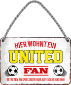 4252024204773 Schilderstore24 Schilderstore24 Blechschilder sind perfekt als Geschenk zu Weihnachten, Geburtstage, Feiern, Partys, Grillabende, Namenstag, Feiertag, Mädelsabend, Hochzeit. Jederzeit stilvoll im Wohnzimmer, Partykeller, Garage, Praxis, Büro, Café, Hauseingang Fußball Mannschaft Verein Bolzen Ball sport liga kicken stadion freizeit	 ''United Fan''		18x12cm