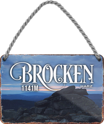 4252024211689 Schilderstore24 Schilderstore24 Blechschilder sind perfekt als Geschenk zu Weihnachten, Geburtstage, Feiern, Partys, Grillabende, Namenstag, Feiertag, Mädelsabend, Hochzeit. Jederzeit stilvoll im Wohnzimmer, Partykeller, Garage, Praxis, Büro, Café, Hauseingang Landschaften Orte Städte Länder Urlaub See berge burgen schloss tal denkmal freizeit meer	 ''Brocken''		18x12cm