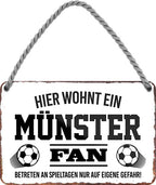 4252024204094 Schilderstore24 	Schilderstore24 Blechschilder sind perfekt als Geschenk zu Weihnachten, Geburtstage, Feiern, Partys, Grillabende, Namenstag, Feiertag, Mädelsabend, Hochzeit. Jederzeit stilvoll im Wohnzimmer, Partykeller, Garage, Praxis, Büro, Café, Hauseingang Fußball Mannschaft Verein Bolzen Ball sport liga kicken stadion freizeit ''Münster Fan''		18x12cm