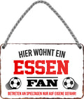 4252024203745 Schilderstore24 	Schilderstore24 Blechschilder sind perfekt als Geschenk zu Weihnachten, Geburtstage, Feiern, Partys, Grillabende, Namenstag, Feiertag, Mädelsabend, Hochzeit. Jederzeit stilvoll im Wohnzimmer, Partykeller, Garage, Praxis, Büro, Café, Hauseingang Fußball Mannschaft Verein Bolzen Ball sport liga kicken stadion freizeit ''Essen Fan''		18x12cm
