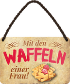 4252024202885Geschenk zu Weihnachten, Geburtstage, Feiern, Partys, Grillabende, Namenstag, Feiertag, Mädelsabend, Hochzeit Wohnzimmer, Partykeller, Garage, Praxis, Büro, Café, Hauseingang Lebensmittel Kaffee Kuchen Tee Grill crepes teigware süßigkeit essen grill wurst	Schilderstore24 	 ''Mit den Waffeln einer frau''