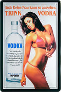 4252024221602 Schilderstore24 	Schilderstore24 Blechschilder sind perfekt als Geschenk zu Weihnachten, Geburtstage, Feiern, Partys, Grillabende, Namenstag, Feiertag, Mädelsabend, Hochzeit. Jederzeit stilvoll im Wohnzimmer, Partykeller, Garage, Praxis, Büro, Café, Hauseingang Sex Anzüglich Zweideutig Romantik Brüste sinnlich schnulzig romantisch versaut pinup ''Pinup Trink Vodka Brünette''		20x30cm