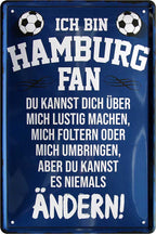 4252024216318 Schilderstore24 Schilderstore24 Blechschilder sind perfekt als Geschenk zu Weihnachten, Geburtstage, Feiern, Partys, Grillabende, Namenstag, Feiertag, Mädelsabend, Hochzeit. Jederzeit stilvoll im Wohnzimmer, Partykeller, Garage, Praxis, Büro, Café, Hauseingang Fußball Mannschaft Verein Bolzen Ball sport liga kicken stadion freizeit	 ''Hamburg Fan ´19''		20x30cm