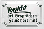 4252024219906 Schilderstore24 Schilderstore24 Blechschilder sind perfekt als Geschenk zu Weihnachten, Geburtstage, Feiern, Partys, Grillabende, Namenstag, Feiertag, Mädelsabend, Hochzeit. Jederzeit stilvoll im Wohnzimmer, Partykeller, Garage, Praxis, Büro, Café, Hauseingang Sarkasmus Ironie Funny Schwarzer Humor faul dumm fun rente lästern teufel	 ''Vorsicht bei Gesprächen. Feind hört mit''		20x30cm