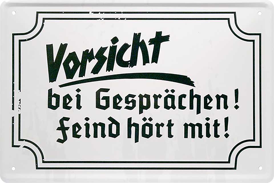 4252024219906 Schilderstore24 Schilderstore24 Blechschilder sind perfekt als Geschenk zu Weihnachten, Geburtstage, Feiern, Partys, Grillabende, Namenstag, Feiertag, Mädelsabend, Hochzeit. Jederzeit stilvoll im Wohnzimmer, Partykeller, Garage, Praxis, Büro, Café, Hauseingang Sarkasmus Ironie Funny Schwarzer Humor faul dumm fun rente lästern teufel	 ''Vorsicht bei Gesprächen. Feind hört mit''		20x30cm