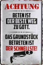 4252024219500 Schilderstore24 Schilderstore24 Blechschilder sind perfekt als Geschenk zu Weihnachten, Geburtstage, Feiern, Partys, Grillabende, Namenstag, Feiertag, Mädelsabend, Hochzeit. Jederzeit stilvoll im Wohnzimmer, Partykeller, Garage, Praxis, Büro, Café, Hauseingang Sarkasmus Ironie Funny Schwarzer Humor faul dumm fun rente lästern teufel	 ''Achtung. beten ist der beste weg zu Gott Grundstück''		20x30cm