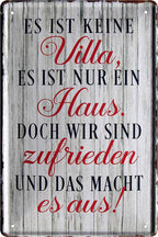 4252024219692 Schilderstore24 	Schilderstore24 Blechschilder sind perfekt als Geschenk zu Weihnachten, Geburtstage, Feiern, Partys, Grillabende, Namenstag, Feiertag, Mädelsabend, Hochzeit. Jederzeit stilvoll im Wohnzimmer, Partykeller, Garage, Praxis, Büro, Café, Hauseingang Sarkasmus Ironie Funny Schwarzer Humor faul dumm fun rente lästern teufel ''Es ist keine Villa, nur ein Haus, wir sind zufrieden''		20x30cm