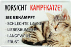 4252024218312 Schilderstore24 	Schilderstore24 Blechschilder sind perfekt als Geschenk zu Weihnachten, Geburtstage, Feiern, Partys, Grillabende, Namenstag, Feiertag, Mädelsabend, Hochzeit. Jederzeit stilvoll im Wohnzimmer, Partykeller, Garage, Praxis, Büro, Café, Hauseingang Haustier Tier Freund knuddelig Zuhause Katze Hund Hamster Meerschwein haustier ''Vorsicht Kampfkatze. sie bekämpft''		20x30cm