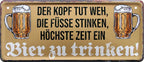 4252024222821 Schilderstore24 Schilderstore24 Blechschilder sind perfekt als Geschenk zu Weihnachten, Geburtstage, Feiern, Partys, Grillabende, Namenstag, Feiertag, Mädelsabend, Hochzeit. Jederzeit stilvoll im Wohnzimmer, Partykeller, Garage, Praxis, Büro, Café, Hauseingang Alkohol Kasten Bier Saufen Getränk Bier Alkohol schaumkrone promille hopfen ''Der Kopf tut weh, Füsse stinken.. Bier zu trinken'' 28x12cm