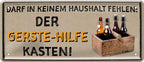 4252024222784 Schilderstore24 Schilderstore24 Blechschilder sind perfekt als Geschenk zu Weihnachten, Geburtstage, Feiern, Partys, Grillabende, Namenstag, Feiertag, Mädelsabend, Hochzeit. Jederzeit stilvoll im Wohnzimmer, Partykeller, Garage, Praxis, Büro, Café, Hauseingang Alkohol Kasten Bier Saufen Getränk Bier Alkohol schaumkrone promille hopfen	 ''Darf in keinem Haushalt fehlen. Der Gerste-Hilfe Kasten (braun, Holzkasten)''		28x12cm