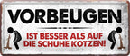 4252024226447 Schilderstore24 	Schilderstore24 Blechschilder sind perfekt als Geschenk zu Weihnachten, Geburtstage, Feiern, Partys, Grillabende, Namenstag, Feiertag, Mädelsabend, Hochzeit. Jederzeit stilvoll im Wohnzimmer, Partykeller, Garage, Praxis, Büro, Café, Hauseingang Sarkasmus Ironie Funny Schwarzer Humor faul dumm fun rente lästern teufel ''Vorbeugen ist besser als auf die Schuhe kotzen''		28x12cm