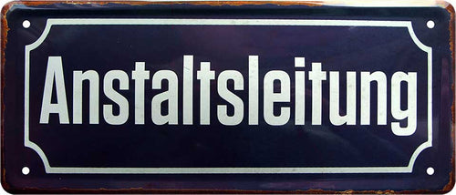 4252024225686 Schilderstore24 Schilderstore24 Blechschilder sind perfekt als Geschenk zu Weihnachten, Geburtstage, Feiern, Partys, Grillabende, Namenstag, Feiertag, Mädelsabend, Hochzeit. Jederzeit stilvoll im Wohnzimmer, Partykeller, Garage, Praxis, Büro, Café, Hauseingang Sarkasmus Ironie Funny Schwarzer Humor faul dumm fun rente lästern teufel	 ''Anstaltsleitung''		28x12cm