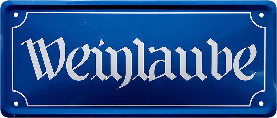 4252024222555 Schilderstore24 Schilderstore24 Blechschilder sind perfekt als Geschenk zu Weihnachten, Geburtstage, Feiern, Partys, Grillabende, Namenstag, Feiertag, Mädelsabend, Hochzeit. Jederzeit stilvoll im Wohnzimmer, Partykeller, Garage, Praxis, Büro, Café, Hauseingang Alkohol Cocktail Bier Sekt Getränk Bier Alkohol schnaps promille tequila   	 ''Weinlaube''		28x12cm