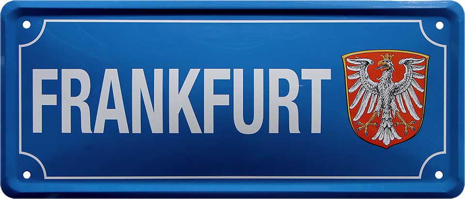 4252024228298 Schilderstore24 	Schilderstore24 Blechschilder sind perfekt als Geschenk zu Weihnachten, Geburtstage, Feiern, Partys, Grillabende, Namenstag, Feiertag, Mädelsabend, Hochzeit. Jederzeit stilvoll im Wohnzimmer, Partykeller, Garage, Praxis, Büro, Café, Hauseingang Landschaften Orte Städte Länder Urlaub See berge burgen schloss tal denkmal freizeit meer ''Frankfurt''		28x12cm