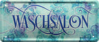 4252024228014 Schilderstore24 	Schilderstore24 Blechschilder sind perfekt als Geschenk zu Weihnachten, Geburtstage, Feiern, Partys, Grillabende, Namenstag, Feiertag, Mädelsabend, Hochzeit. Jederzeit stilvoll im Wohnzimmer, Partykeller, Garage, Praxis, Büro, Café, Hauseingang Küche Haushalt Willkommen Eigenheim heim essen haus kochen herzlich Zuhause putzen ''Waschsalon''		28x12cm