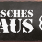 4252024241570	Schilderstore24	 ''Falsches Haus (waffe)'' Schilderstore24 Blechschilder sind perfekt als Geschenk zu Weihnachten, Geburtstage, Feiern, Partys, Grillabende, Namenstag, Feiertag, Mädelsabend, Hochzeit. Jederzeit stilvoll im Wohnzimmer, Partykeller, Garage, Praxis, Büro, Café, Hauseingang Küche Haushalt Willkommen Eigenheim heim essen haus kochen herzlich Zuhause putzen