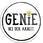 4252024232417	Schilderstore24	 ''Genie bei der Arbeit''Schilderstore24 Blechschilder sind perfekt als Geschenk zu Weihnachten, Geburtstage, Feiern, Partys, Grillabende, Namenstag, Feiertag, Mädelsabend, Hochzeit. Jederzeit stilvoll im Wohnzimmer, Partykeller, Garage, Praxis, Büro, Café, Hauseingang Büro Chef Angestellter Arbeit Job Arbeitsplatz Alltag Beruf Ausbildung