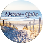 4252024234220	Schilderstore24	 ''Ostsee-Liebe''Schilderstore24 Blechschilder sind perfekt als Geschenk zu Weihnachten, Geburtstage, Feiern, Partys, Grillabende, Namenstag, Feiertag, Mädelsabend, Hochzeit. Jederzeit stilvoll im Wohnzimmer, Partykeller, Garage, Praxis, Büro, Café, Hauseingang Meer Urlaub Sommer Sandstrand meer wasser strand sand urlaub ferien