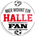 4252024233353	Schilderstore24	 ''Halle Fan''Schilderstore24 Blechschilder sind perfekt als Geschenk zu Weihnachten, Geburtstage, Feiern, Partys, Grillabende, Namenstag, Feiertag, Mädelsabend, Hochzeit. Jederzeit stilvoll im Wohnzimmer, Partykeller, Garage, Praxis, Büro, Café, Hauseingang Fußball Mannschaft Verein Bolzen Ball sport liga kicken stadion freizeit